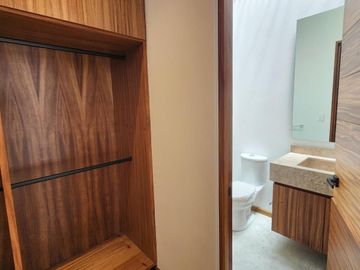 Casa en Venta en Club de Golf Altozano