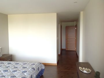 Venta Departamento de 137m2 de 3 dormitorios sector Nayón - Tanda