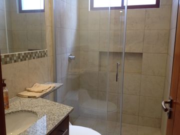 Venta Departamento de 137m2 de 3 dormitorios sector Nayón - Tanda