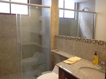 Venta Departamento de 137m2 de 3 dormitorios sector Nayón - Tanda