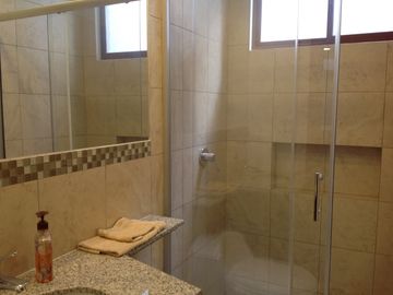Venta Departamento de 137m2 de 3 dormitorios sector Nayón - Tanda