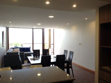 Venta Departamento de 137m2 de 3 dormitorios sector Nayón - Tanda