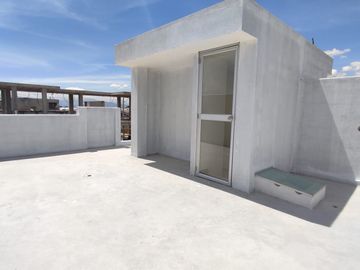 Casas en Venta, Proy. Vip 97 m², Terraza, Parqueadero, Patio, Marianitas Calderón