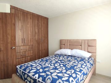 Casas en Venta, Proy. Vip 97 m², Terraza, Parqueadero, Patio, Marianitas Calderón
