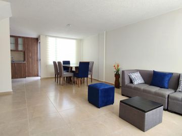 Casas en Venta, Proy. Vip 97 m², Terraza, Parqueadero, Patio, Marianitas Calderón
