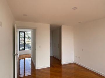 Venta Departamento a estrenar de 3 dormitorios de lujo en Urb. El Condado