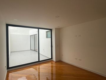 Venta Departamento a estrenar de 2 dormitorios urbanización El Condado