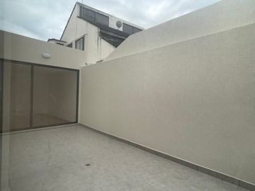 Venta Departamento a estrenar de 2 dormitorios urbanización El Condado