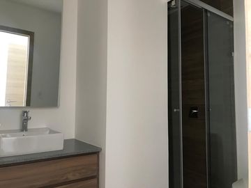 Sector La Carolina, en Venta Departamento 3d 125 m² con Balcon, Edificio One