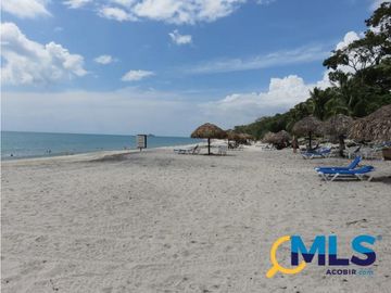 VENTA  APARTAMENTO AMOBLADO DE PLAYA EN BIJAO