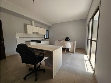VENTA · DEPTO PB · 2 DORM · CUAYMALLEN ·  B. PRIVADO · R. VENETO
