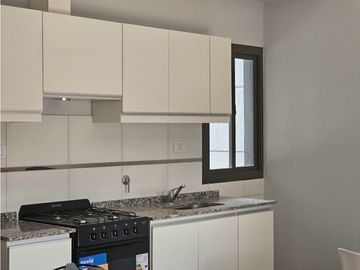 VENTA · DEPTO PB · 2 DORM · CUAYMALLEN ·  B. PRIVADO · R. VENETO