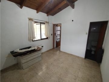 CHALET EN M. MORENO