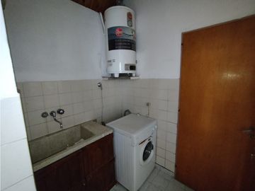 CHALET EN M. MORENO