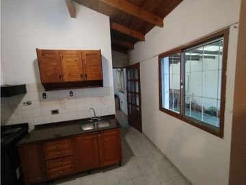 CHALET EN M. MORENO