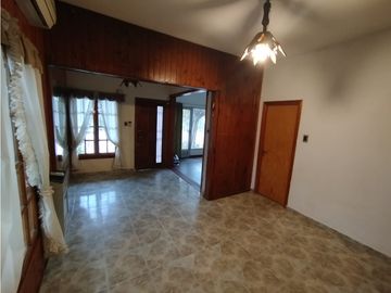 CHALET EN M. MORENO