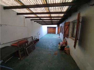 CHALET EN M. MORENO