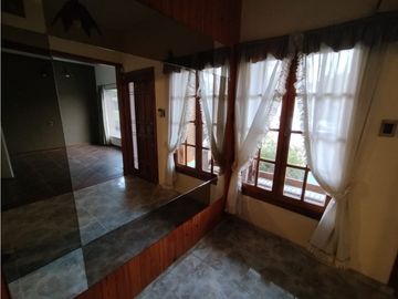 CHALET EN M. MORENO