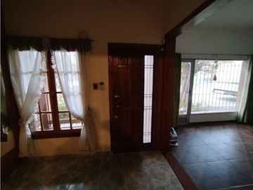 CHALET EN M. MORENO