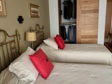 CASA EN VENTA, COL LAS AGUILAS