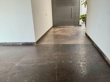 CASA EN VENTA, COL LAS AGUILAS