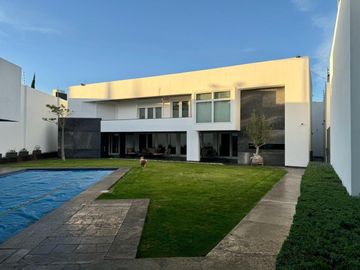 CASA EN VENTA, COL LAS AGUILAS