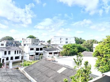 SE VENDE APARTAMENTO EN CIUDAD JARDIN, BARRANQUILLA.