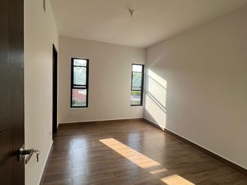 CASA EN VENTA EN LOS CRISTALES CARRETERA NACIONAL