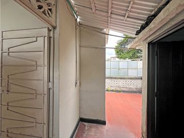 CASA ESQUINERA EN VENTA, EL CEDRO, SUR, CALI
