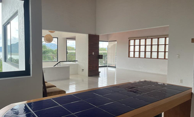 Casa en Venta en Valle de Bravo Manguitos (m2c297)