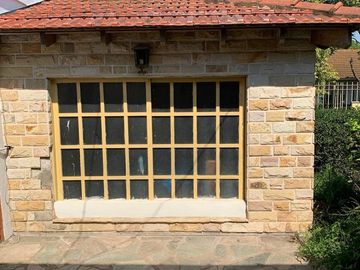 VENTA CHALET 3 AMB. LONGCHAMPS C/GARAGE Y FONDO