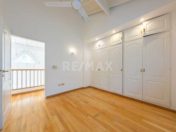 Casa 5 amb c/ escritorio y piscina. Pilar Del Lago
