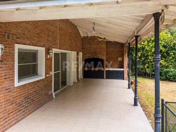 Casa 5 amb c/ escritorio y piscina. Pilar Del Lago
