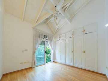 Casa 5 amb c/ escritorio y piscina. Pilar Del Lago