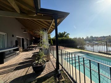 INCREIBLE CASA AL RIO EN SAN ISIDRO LABRADOR