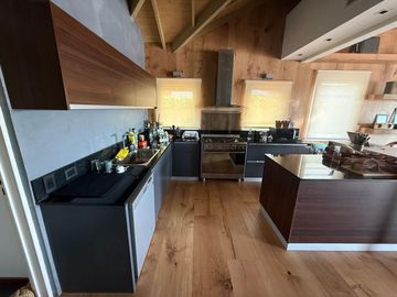 INCREIBLE CASA AL RIO EN SAN ISIDRO LABRADOR