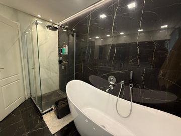INCREIBLE CASA AL RIO EN SAN ISIDRO LABRADOR