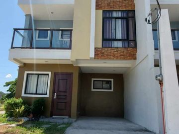 3 Storey Townhouse for sale in VILLAS AT DASMARINAS HIGHLANDS Dasmariñas, Cavite