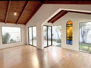 Casa en Venta en ROTONDA ATENAS