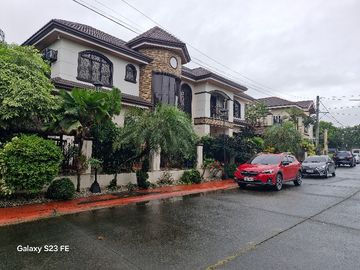 South Forbes Villas