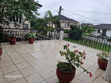 South Forbes Villas