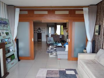 For sale 2BR Condominium Unit at Woodridge Place, Tagaytay Highlands