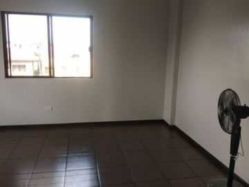 3 Storey House for Sale at Greenwoods Executive Village, Pasig City