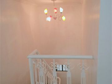 W/ ROOFDECK PRE-OWNED SINGLE HOUSE & LOT FOR SALE IN FORTUNATA VILLAGE PARAÑAQUE