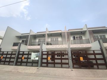 1 UNIT AVAILABLE TOWNHOUSE HOUSE & LOT FOR SALE IN UNITED PARANAQUE SUBD (UPS5)