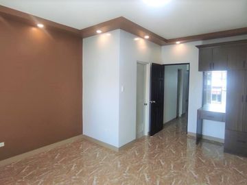 1 UNIT AVAILABLE TOWNHOUSE HOUSE & LOT FOR SALE IN UNITED PARANAQUE SUBD (UPS5)