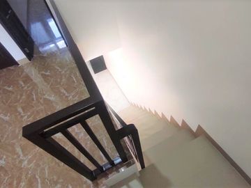 1 UNIT AVAILABLE TOWNHOUSE HOUSE & LOT FOR SALE IN UNITED PARANAQUE SUBD (UPS5)