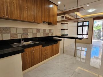 AFFORDABLE TOWNHOUSE IN TOWN IN COUNTRY BACOOR CAVITE