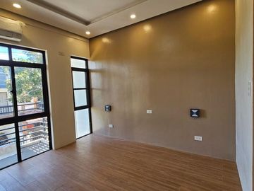 AFFORDABLE TOWNHOUSE IN TOWN IN COUNTRY BACOOR CAVITE
