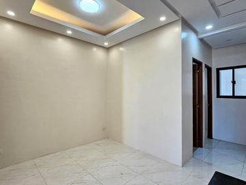 AFFORDABLE TOWNHOUSE IN TOWN IN COUNTRY BACOOR CAVITE